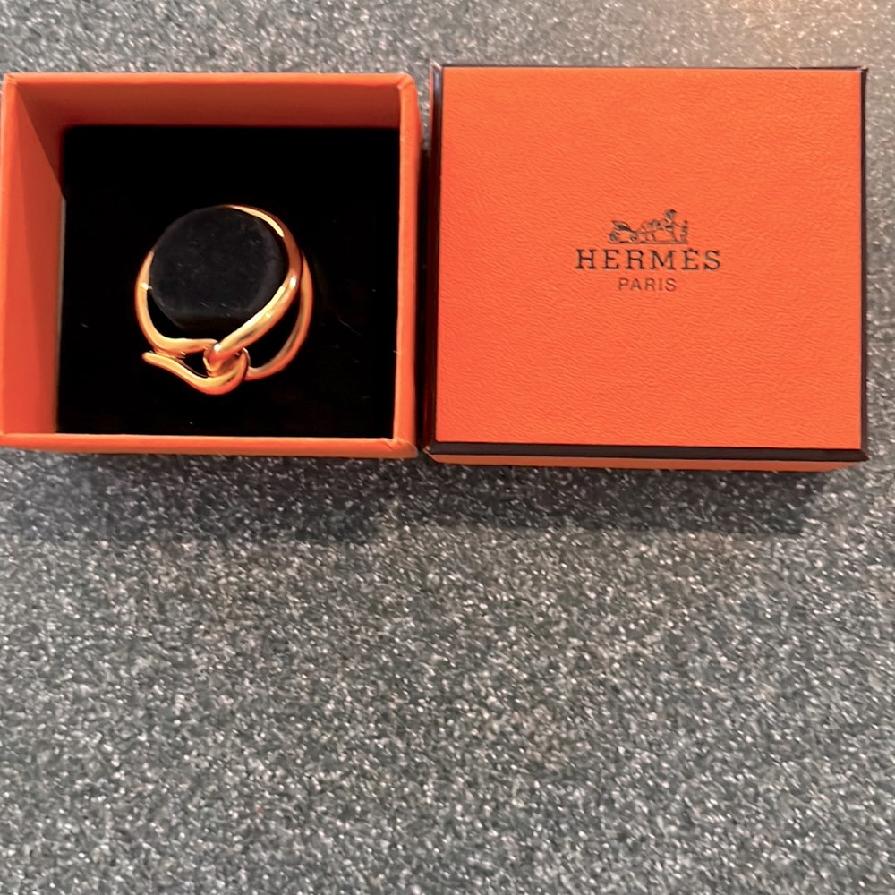 Hermes, Gold Tone, Hook Design, Scarf Ring. Never Worn. Comes in Box.